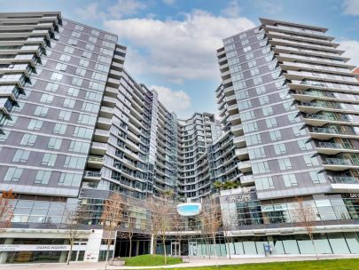 One Pacific - 68 Smithe St, Vancouver, BC V6Z 2W1, Canada