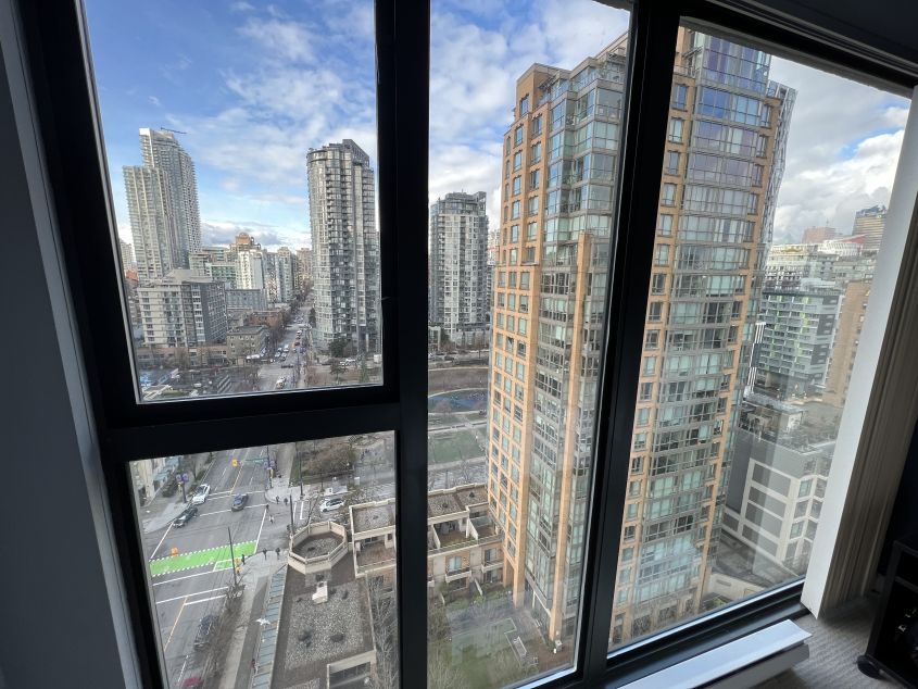 1155 Homer St #1703, Vancouver, BC V6B 5T5, Canada