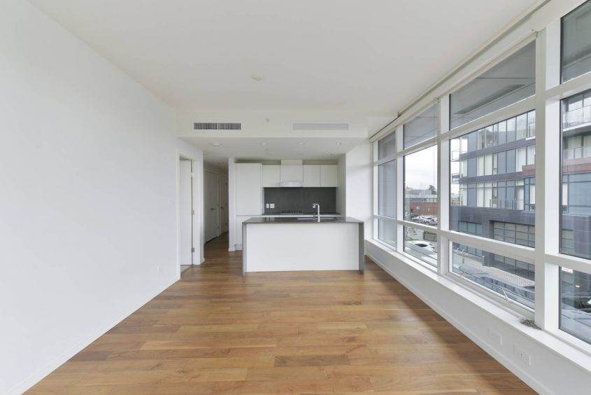 Luxurious 2 BR w/Balcony@South Granville Gateway For Rent