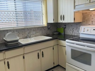 784 E 56th Ave Vancouver British Vancouver Canada - V5X 1R9