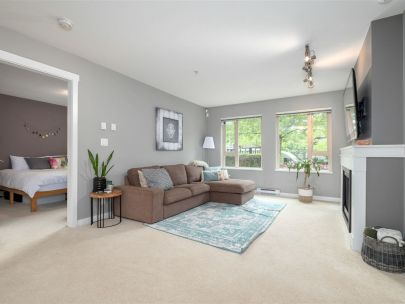 3105 Lincoln Ave, Coquitlam, BC V3B 0E1, Canada