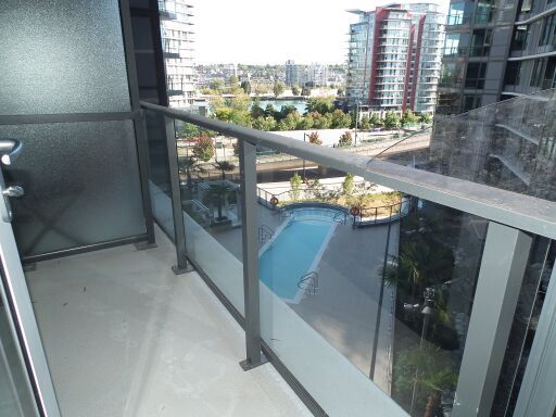 Elegant 2 Bed/2Bath Facing Pool For Rent in Downtown’s ONE PACIFIC