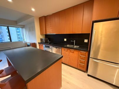1333 W Georgia St #715, Vancouver, BC V6E 4V3, Canada