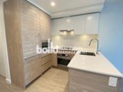 #1002 13655 Fraser Highway, Surrey BC V3T 0P8